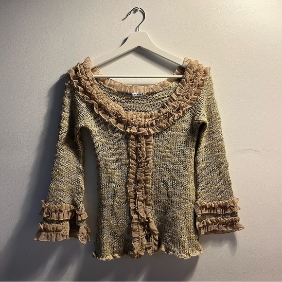 Vintage Tan Knit Top with Ruffle Detail - Picture 2 of 5